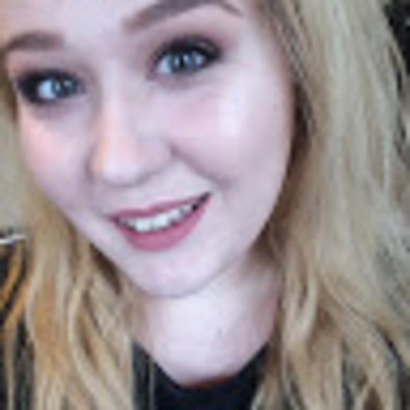 Meet your Posher, Jenna - Picture 1 of 1